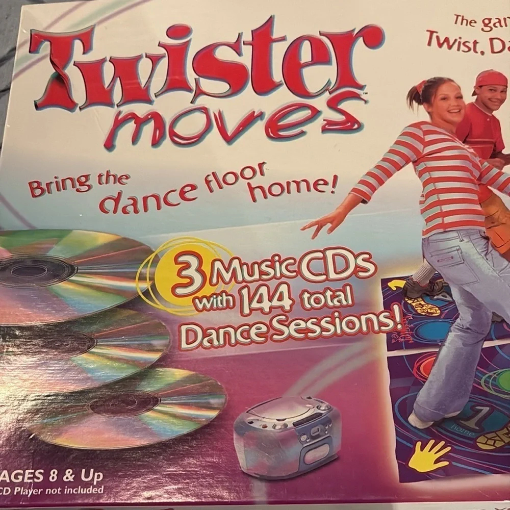 Twister moves dance edition with 3 music CDs & 144 dance sessions NIB